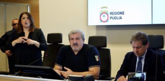 Coronavirus, Emiliano “Non mandate i figli a scuola”