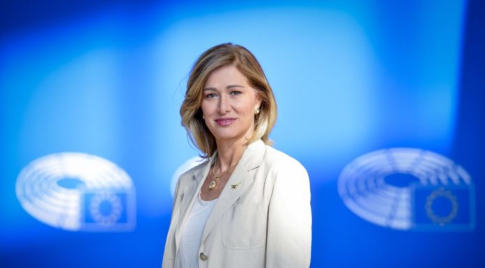 Coronavirus, Donato “Folle richiudere l’Italia come a Natale”