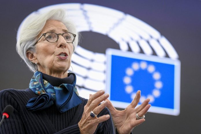 PARLAMENTO EUROPEO, BCE ANNUAL REPORT