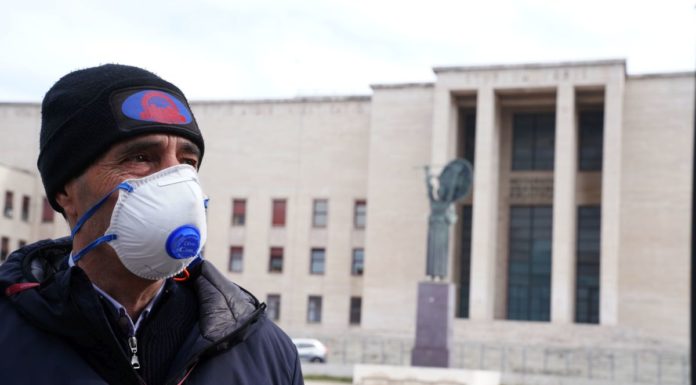 Coronavirus, chi recrimina è già sconfitto