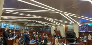 Coronavirus, in Consiglio momento di raccoglimento