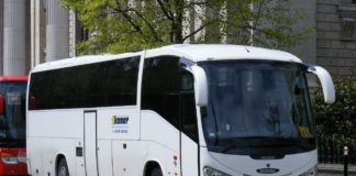 Bus turistici, 25 mila posti di lavoro a rischio per il coronavirus