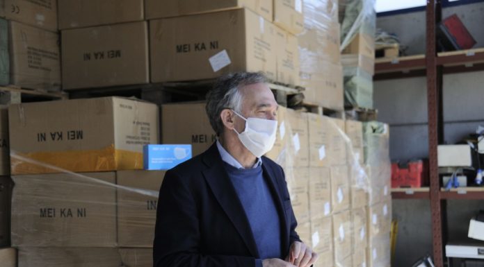 Rossi “Mascherine obbligatorie in Toscana, le daremo gratis”