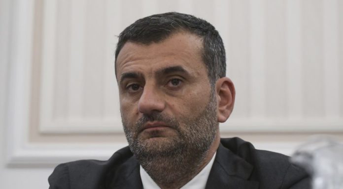 Coronavirus, Decaro “Servono linee guida per il trasporto pubblico”