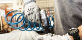 Industria, produzione in calo di oltre il 50% in marzo e aprile