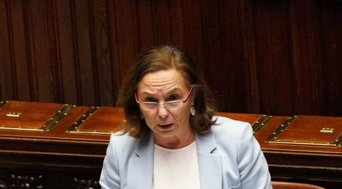 Lamorgese “Attenzione contro rischi inquinamento dell’economia legale”