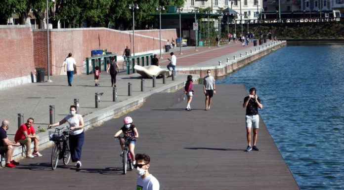 Coronavirus, Ultimatum Sala: “Rispettate regole o chiudo Navigli”