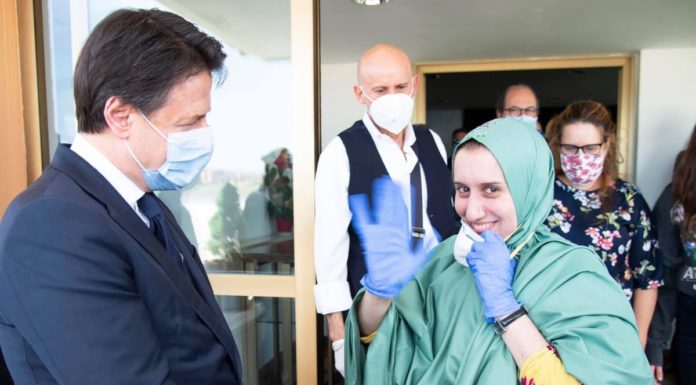 Silvia Romano “Sto bene, ora voglio stare con la mia famiglia”