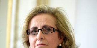 Eni, l’assemblea nomina Lucia Calvosa presidente