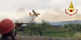 Incendi in Sicilia, minacciati anche alcuni centri abitati