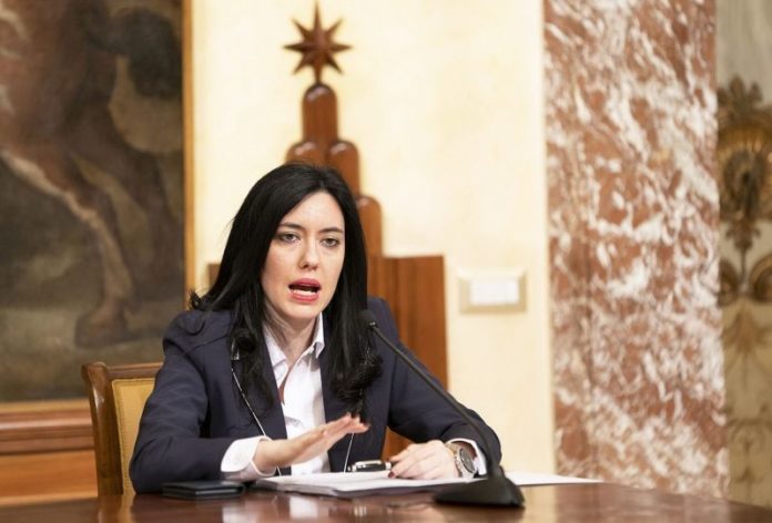 LUCIA AZZOLINA MINISTRA ISTRUZIONE