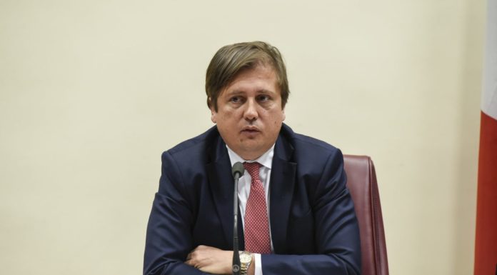 Sileri “Ottimismo per gli spostamenti tra le Regioni”