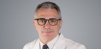 Coronavirus, il virologo Pregliasco: “Attenti a igiene barba e baffi”