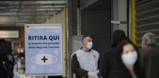 Distribuite 55 mln mascherine a toscani, da domani stop alle farmacie