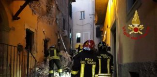 Esplode una palazzina a Marino, ferite due donne e una bimba
