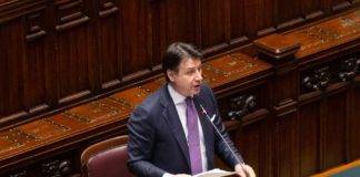 Conte “Non è tempo di party e movida. Fate le vacanze in Italia”