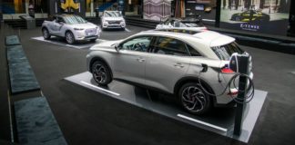 Riapre la rete dei DS Store per riscoprire la gamma E-Tense