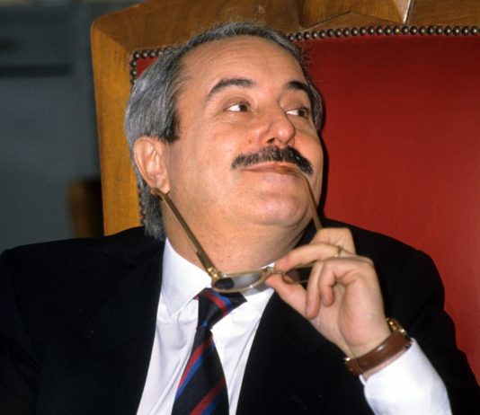 Tre oggetti appartenenti alla vita di Giovanni Falcone rivivranno in Commissione Antimafia