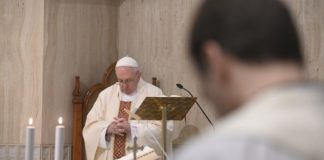 Coronavirus, Papa Francesco prega per i governanti