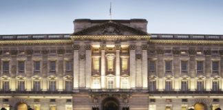 “I segreti di Buckingham Palace”, il nuovo libro di Enrica Roddolo