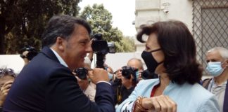 Renzi “La mossa del cavallo non è il rimpasto di Governo”