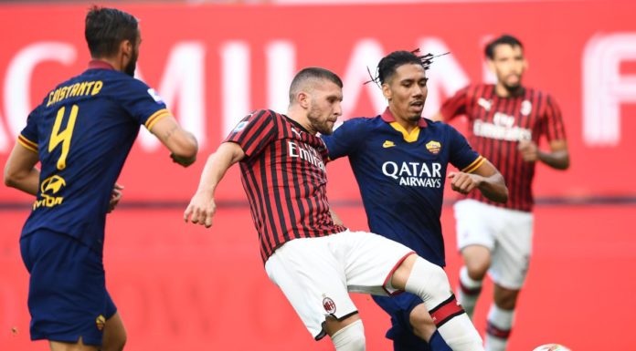 Il Milan batte 2-0 la Roma e corre verso l’Europa