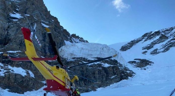 Aosta, recuperato il corpo dell’alpinista caduto in un crepaccio