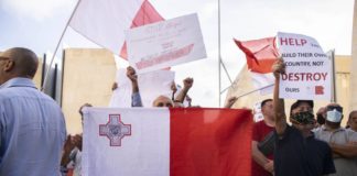 Malta, indagine su minacce migranti a equipaggio nave-quarantena