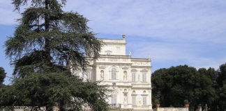 Trovati i cadaveri di una neonata e di una donna a Villa Pamphili