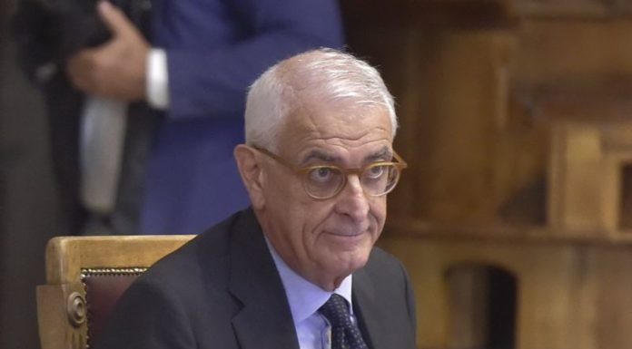 Corrotti anche per 50 euro nella pubblica amministrazione