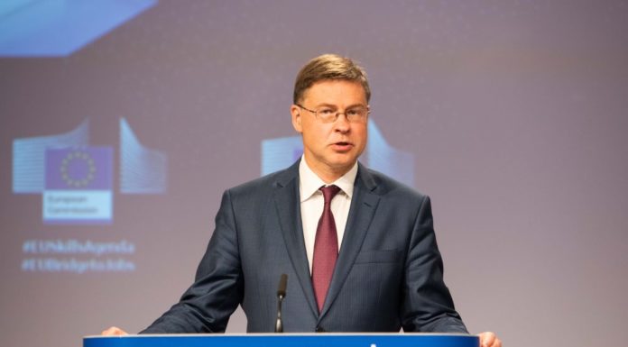 Mes, Dombrovskis “E’ senza condizionalità, come voleva l’Italia”