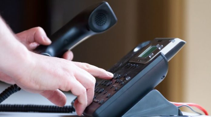 Iliad sbarca sulla rete fissa, accordo con Open Fiber