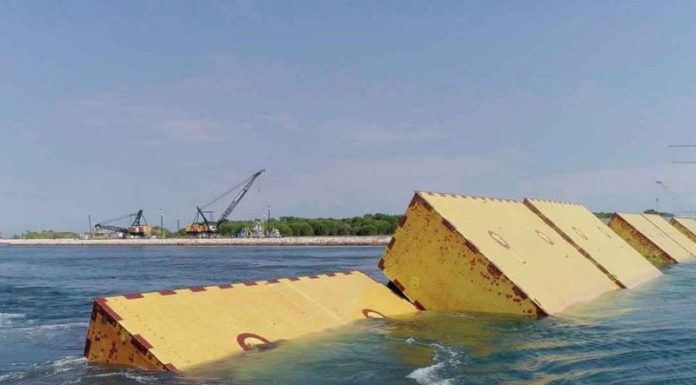 Mose, Conte “Completare l’opera entro l’autunno”