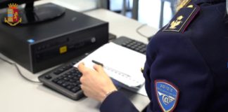 Foto e video pedopornografici sui cellulari, denunciati 20 minorenni