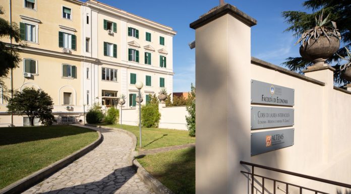 Università Cattolica, Economia: a Roma giovedì test per corso triennale
