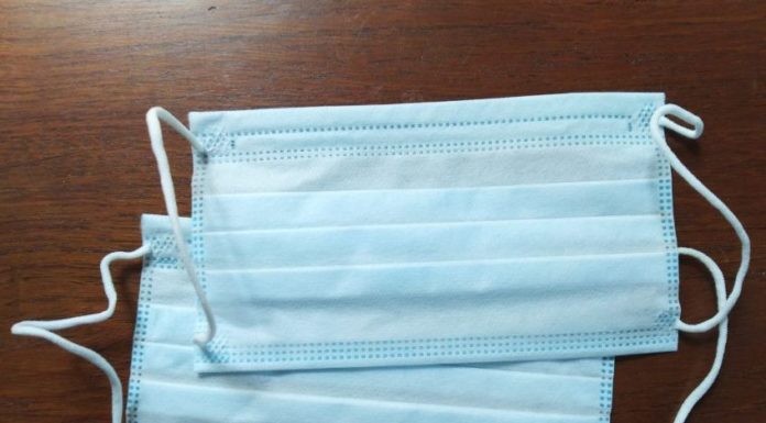 Coronavirus, in Lombardia stop mascherina all’aperto se c’è distanza