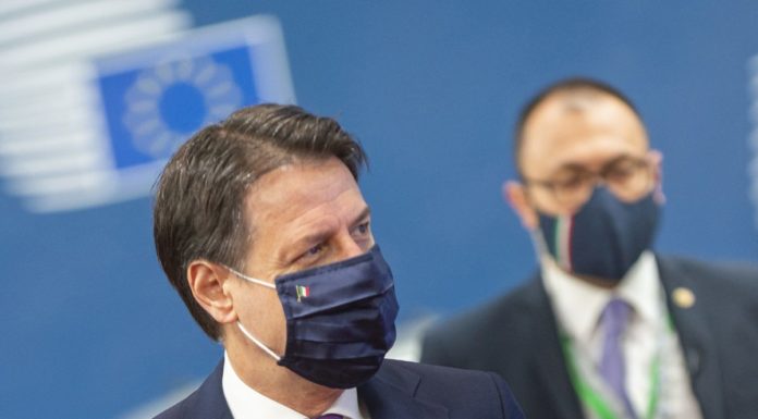 Ue, Conte “L’Italia farà le riforme ma basta dumping fiscale”