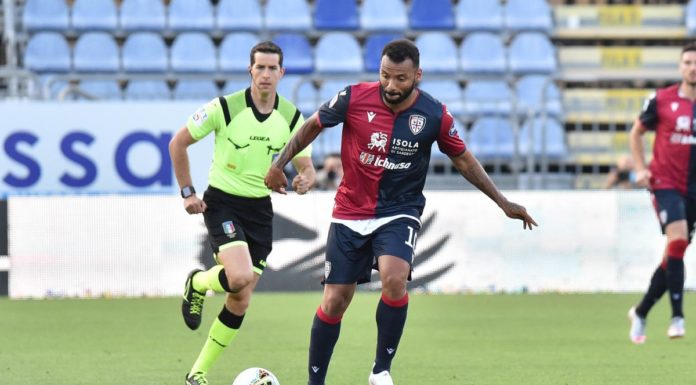 Il Cagliari in dieci recupera il Sassuolo, finisce 1-1