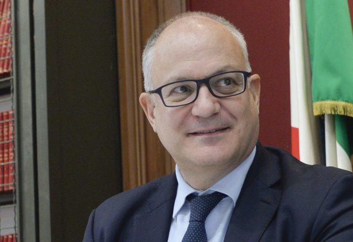 ROBERTO GUALTIERI MINISTRO ECONOMIA POLITICO