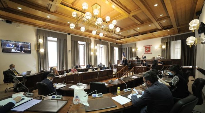 Rimborsi di indennità, il Consiglio della Toscana approva la legge