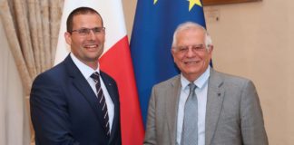 Immigrazione, nuovo approccio Ue per soluzione permanente