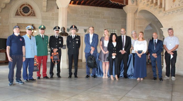 San Marino, nuovi defibrillatori per le forze dell’ordine