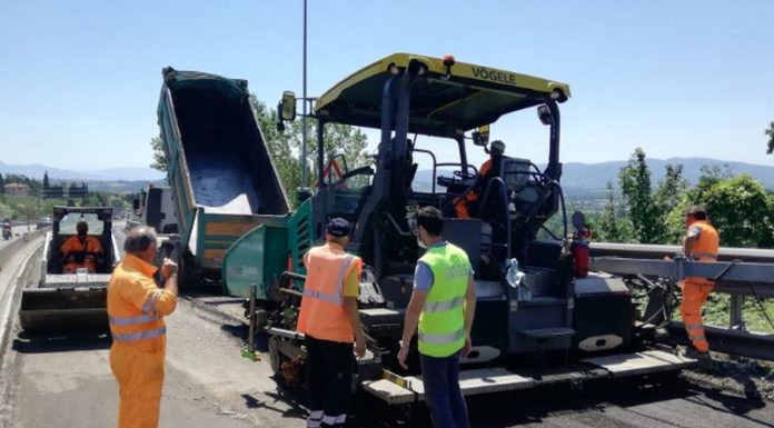 Lavori pavimentazione raccordo Perugia-Bettolle