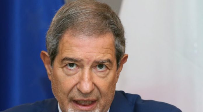 Covid, Musumeci “La Sicilia non è ancora gialla ma parametri al limite”
