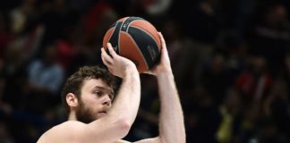 Sconfitta per i Pelicans di Melli nella notte Nba, super TJ Warren