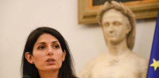 Raggi blocca la mozione del M5S sul museo del fascismo a Roma
