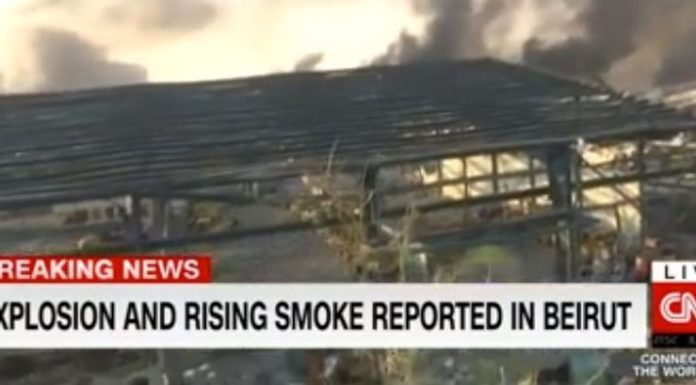 Violenta esplosione a Beirut, militare italiano tra centinaia feriti