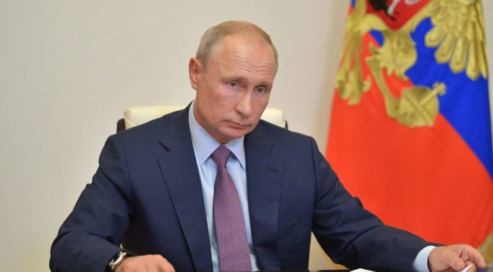 L’annuncio di Putin “In Russia il primo vaccino anti Covid”