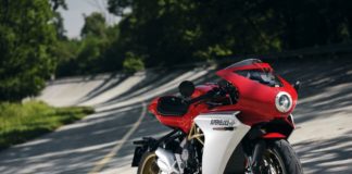 Mv Agusta Superveloce 800 celebra il passato in chiave moderna