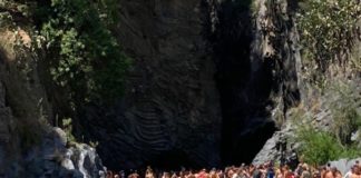 Coronavirus, turisti alle Gole dell’Alcantara senza mascherine